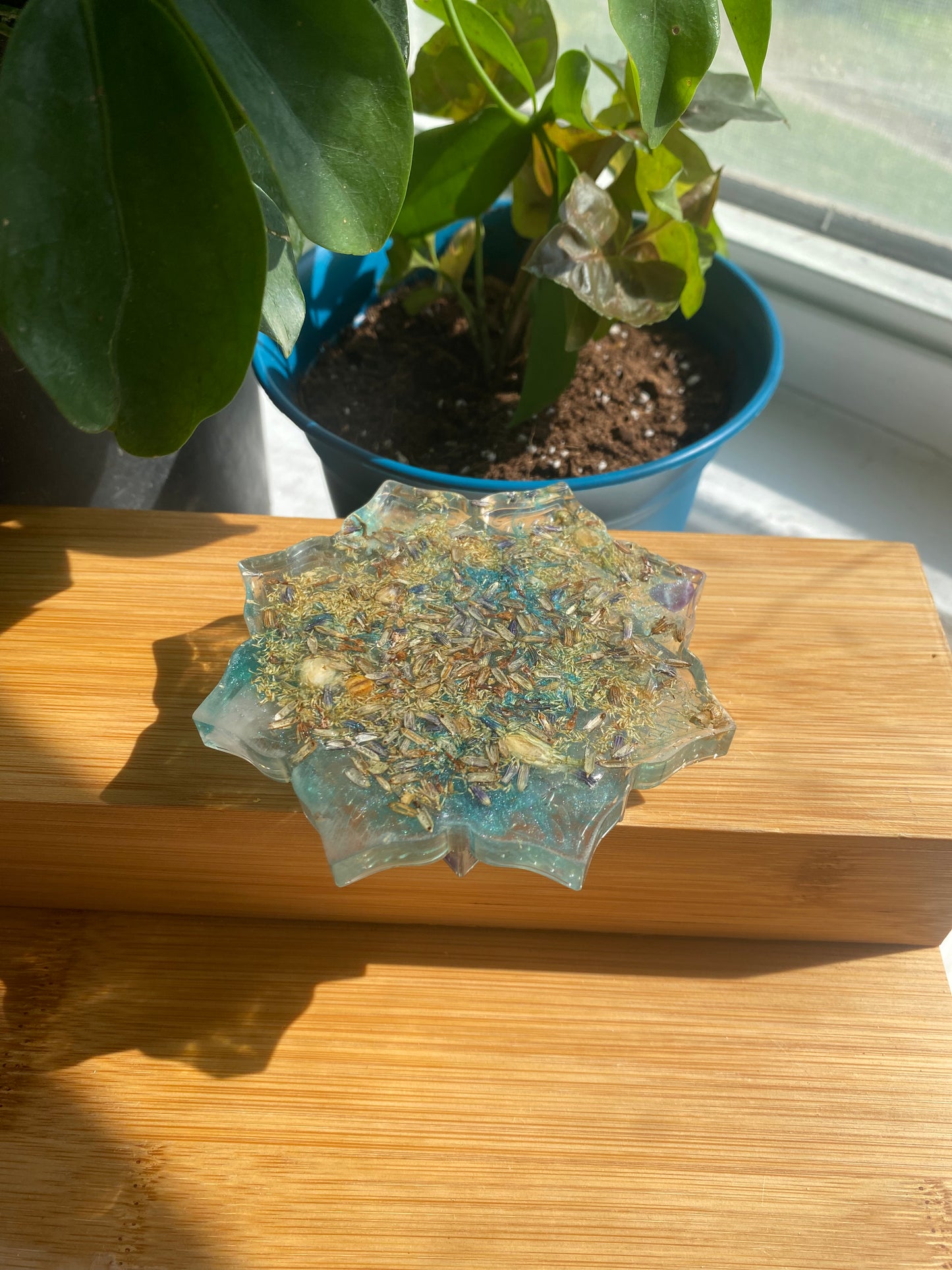 Enchanted Candle Holder: Tranquil Serenity Candle Holder with Rose Quartz, Amethyst, and Soothing Botanicals