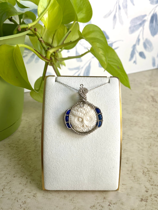 Athena Owl Lapis Lazuli Wire-Wrapped Pendant: Artistry in Harmony with Nature